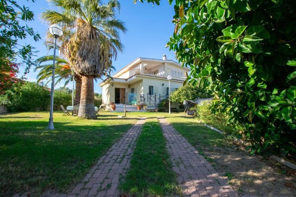 casa indipendente in vendita ad Olbia in zona Aldo Moro