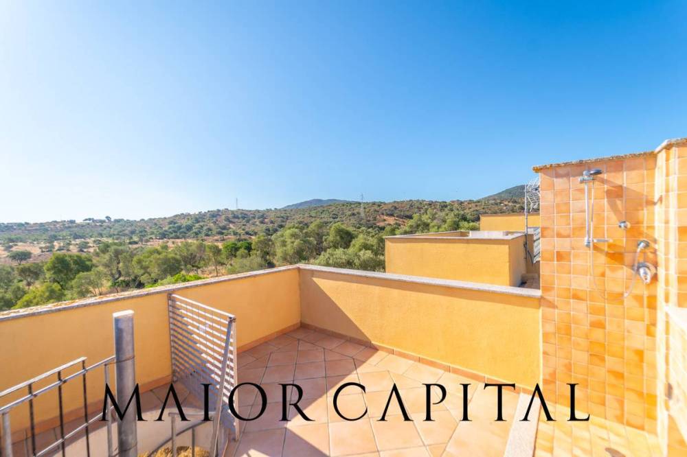 appartamento in vendita ad Olbia in zona Murta Maria