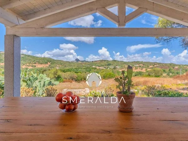 casa indipendente in vendita ad Olbia in zona San Simplicio