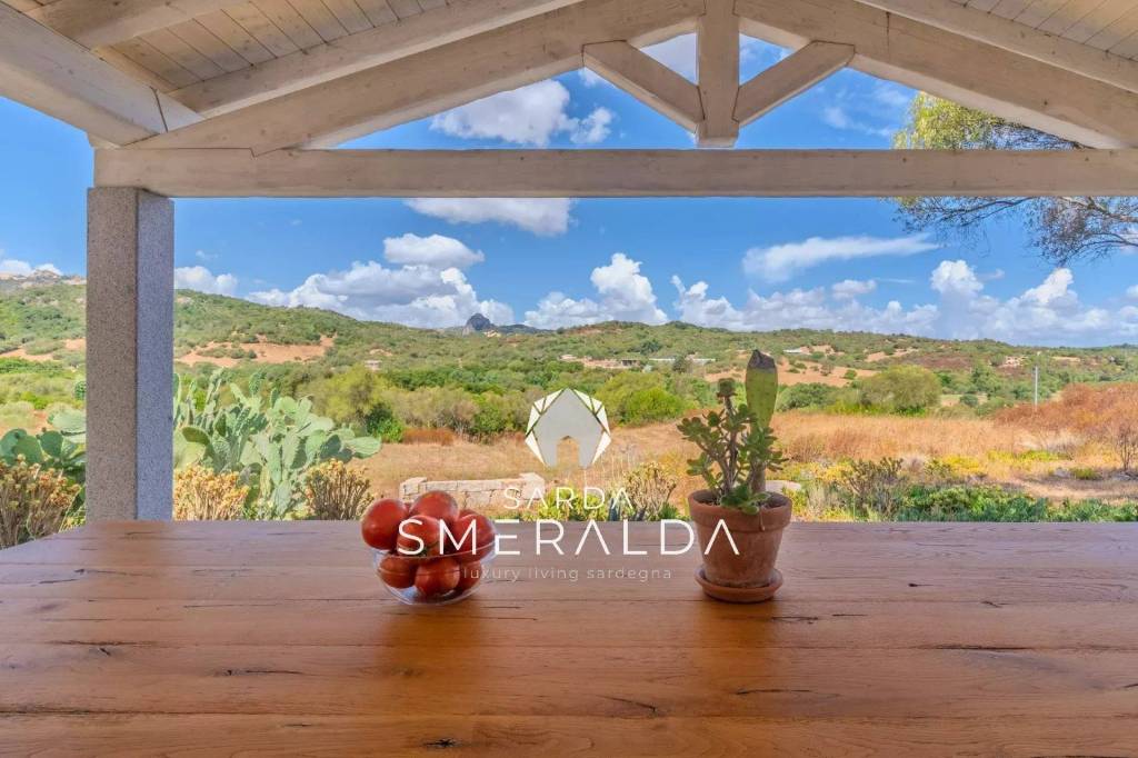 casa indipendente in vendita ad Olbia in zona Porto Istana