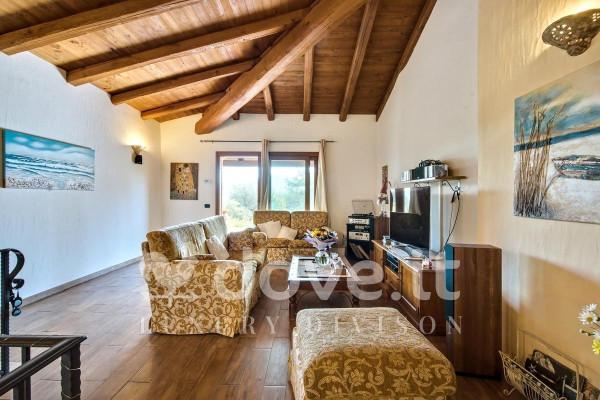 casa indipendente in vendita ad Olbia in zona Rudalza