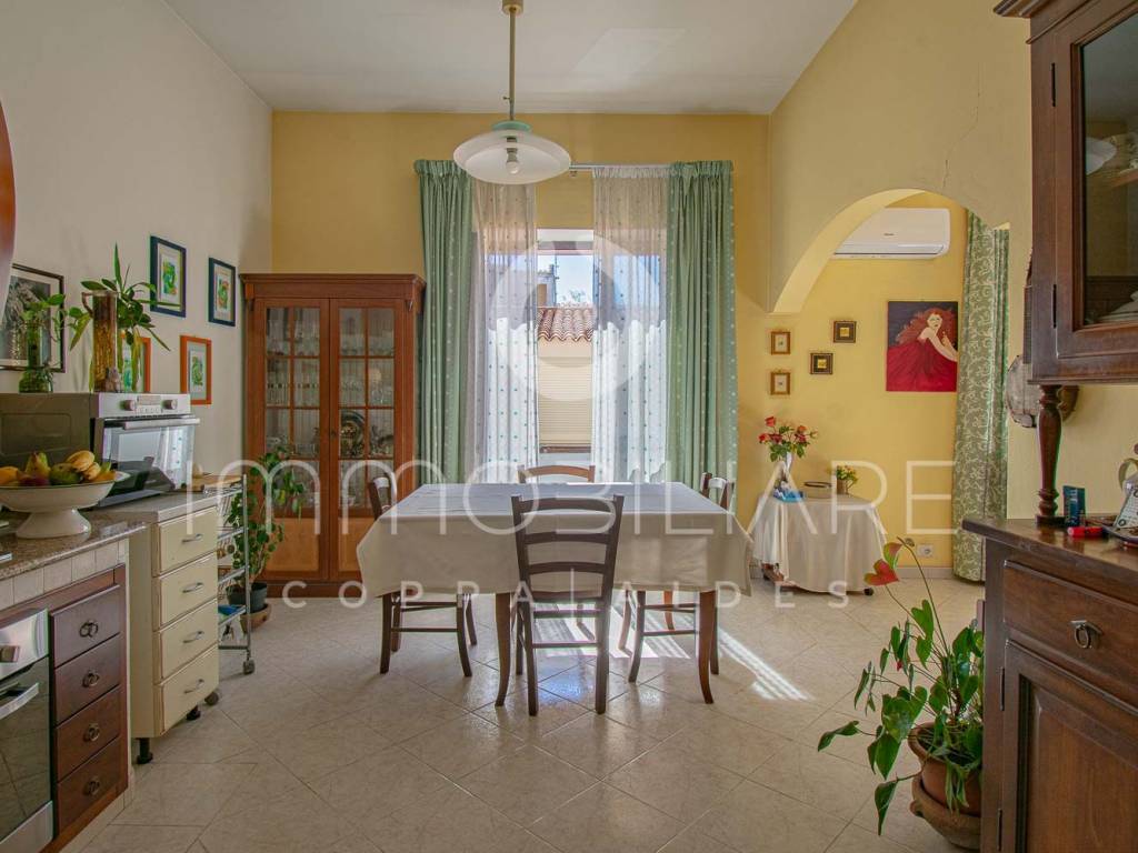 casa indipendente in vendita ad Olbia in zona Centro Storico