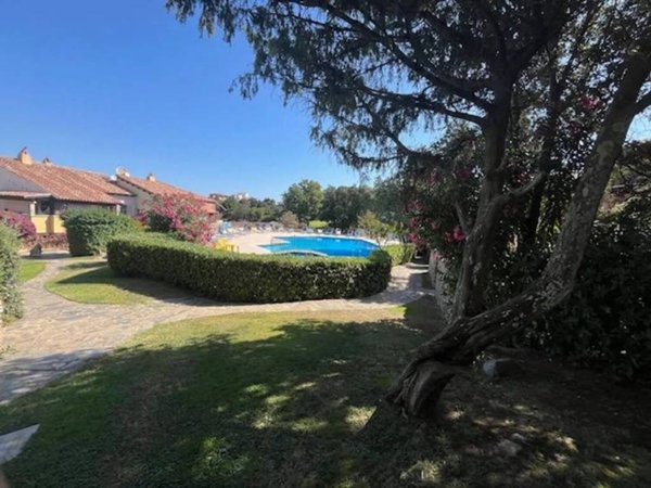 appartamento in vendita ad Olbia in zona Rudalza