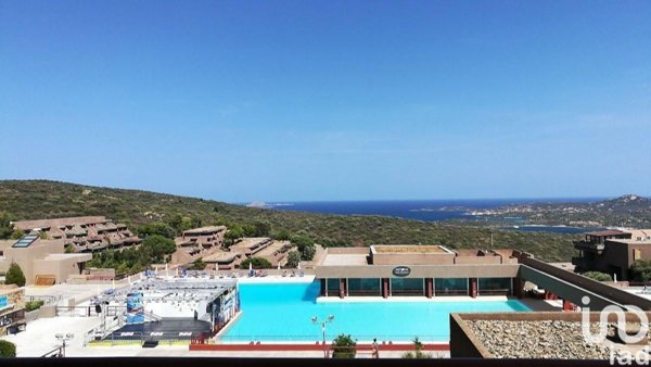 appartamento in vendita ad Olbia in zona Cugnana