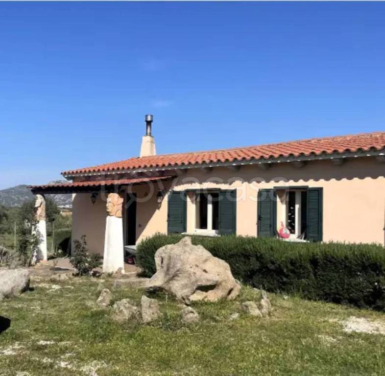 casa indipendente in vendita ad Olbia