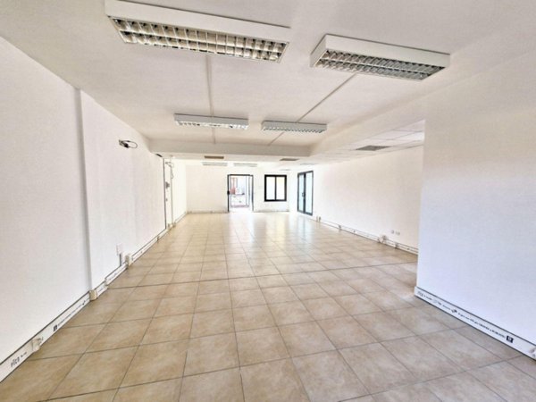 ufficio in vendita ad Olbia in zona Centro Storico