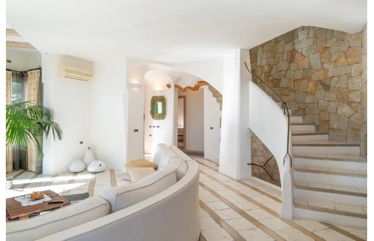 casa indipendente in vendita ad Olbia in zona Pittulongu