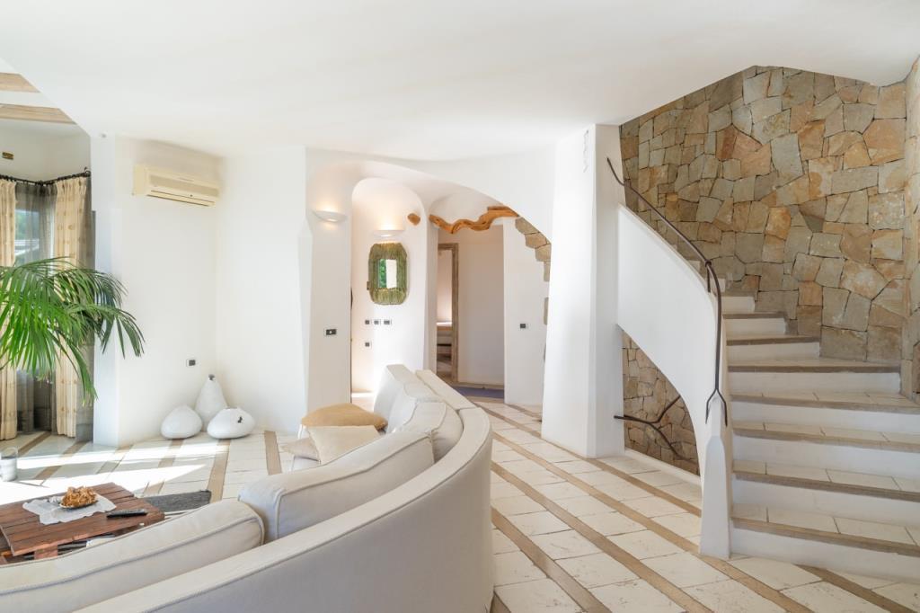 casa indipendente in vendita ad Olbia in zona Pittulongu