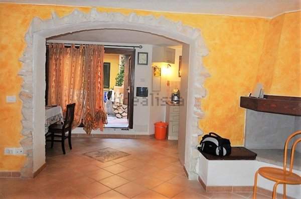 appartamento in vendita ad Olbia in zona Rudalza