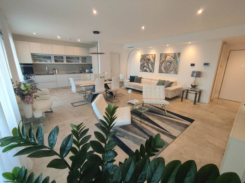 appartamento in vendita ad Olbia in zona Olbia Mare / Sa Marinedda