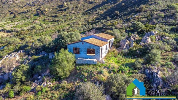 casa indipendente in vendita ad Olbia in zona Osseddu