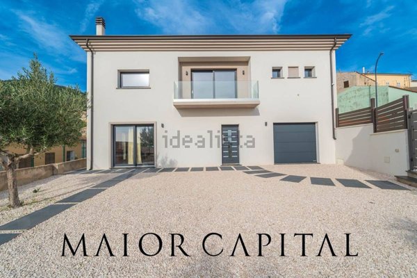 casa indipendente in vendita ad Olbia in zona Bandinu
