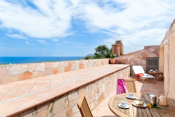 casa indipendente in vendita ad Olbia in zona San Pantaleo