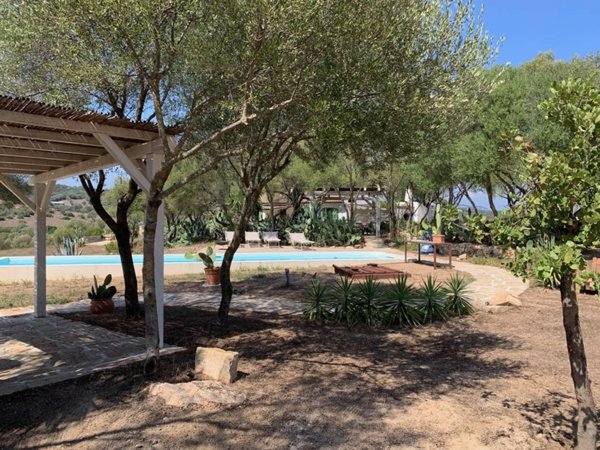 casa indipendente in vendita ad Olbia in zona Sole Ruiu