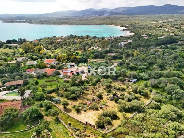 casa indipendente in vendita ad Olbia in zona Porto Istana