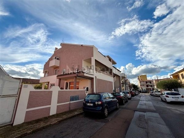 appartamento in vendita ad Olbia in zona Bandinu