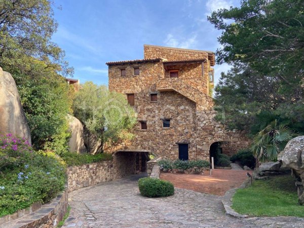 appartamento in vendita ad Olbia in zona Porto Rotondo