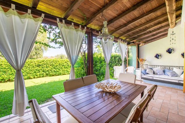 appartamento in vendita ad Olbia in zona Porto Istana