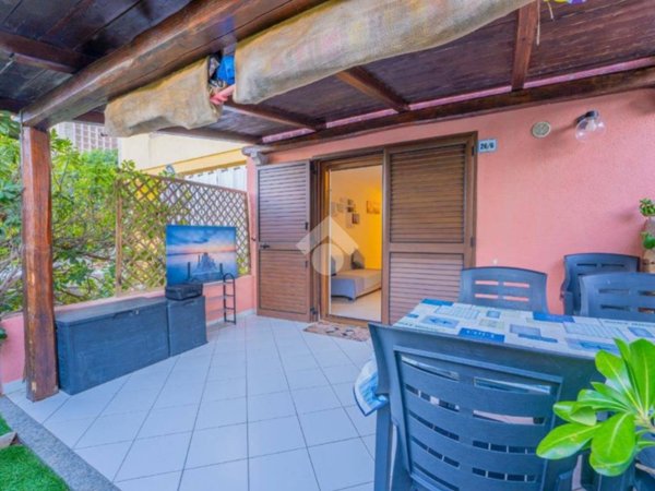 appartamento in vendita ad Olbia in zona Pittulongu