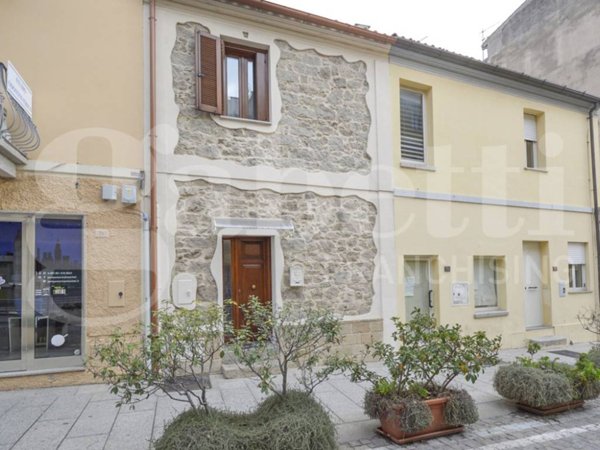 appartamento in vendita ad Olbia in zona Centro Storico