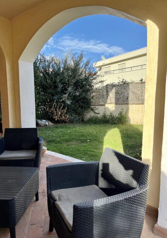 appartamento in vendita ad Olbia in zona Pittulongu