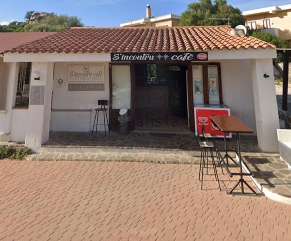 locale commerciale in vendita ad Olbia in zona Rudalza