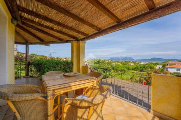 appartamento in vendita ad Olbia in zona Pittulongu