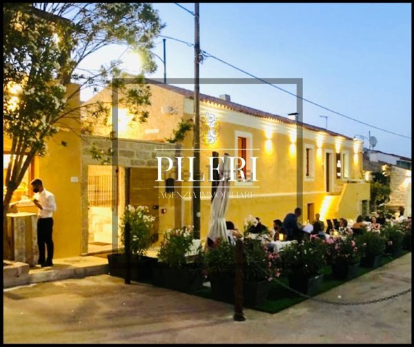 locale commerciale in vendita ad Olbia in zona San Pantaleo