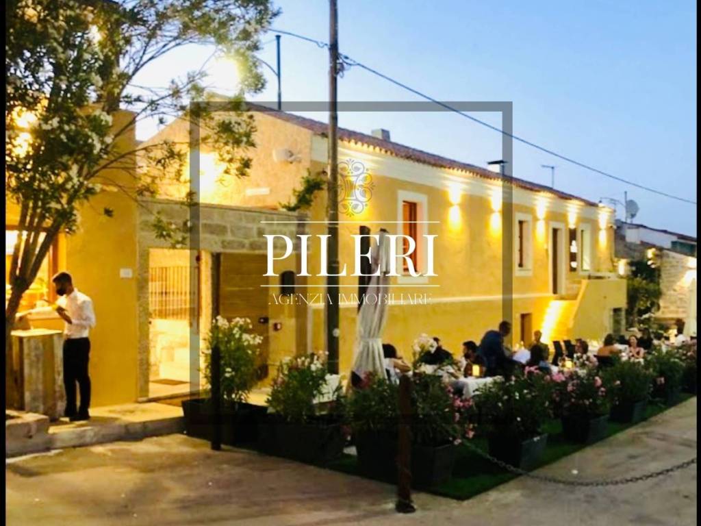 negozio in vendita ad Olbia in zona San Pantaleo
