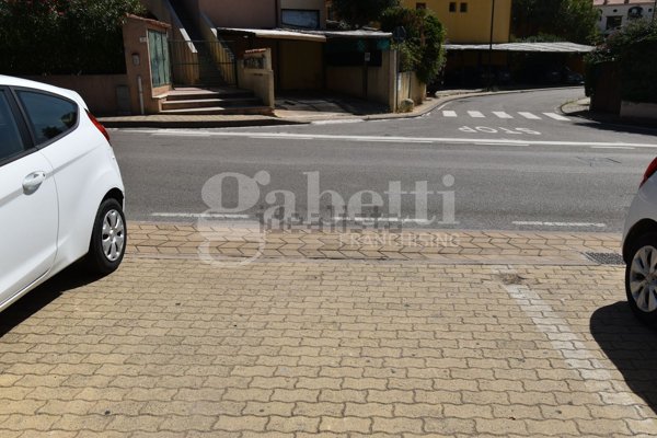 appartamento in vendita ad Olbia in zona San Simplicio