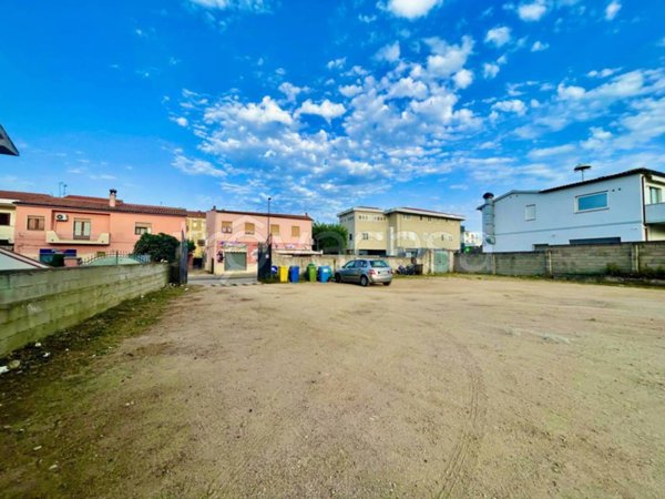 negozio in vendita ad Olbia