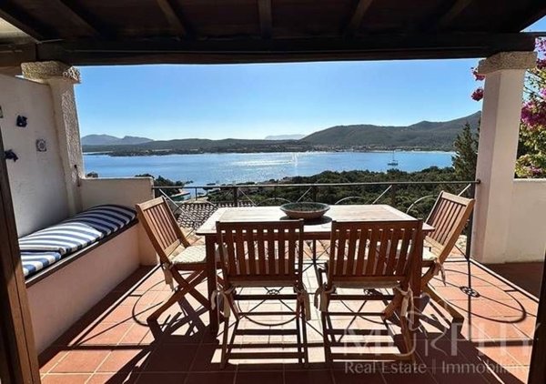 casa indipendente in vendita ad Olbia in zona Rudalza