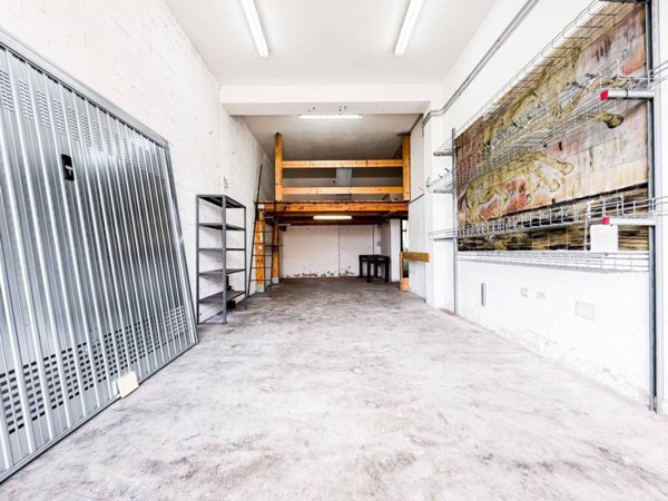 locale di sgombero in vendita ad Olbia in zona Aldo Moro