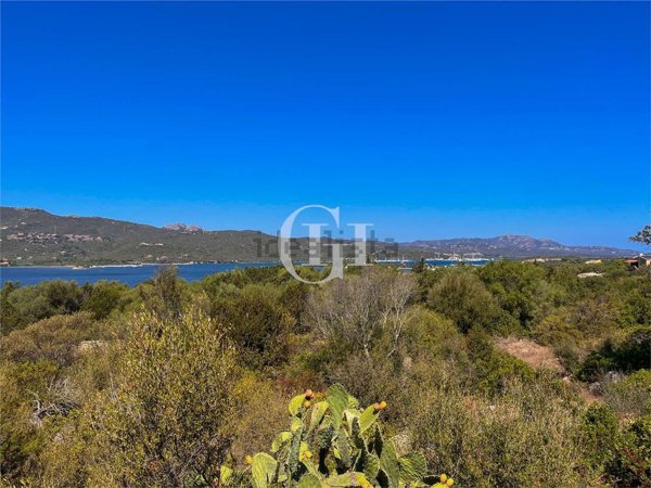 casa indipendente in vendita ad Olbia in zona Rudalza