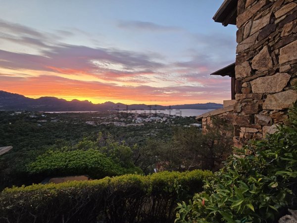 appartamento in vendita ad Olbia in zona Rudalza