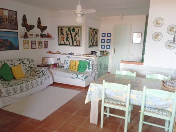 appartamento in vendita ad Olbia in zona Cugnana