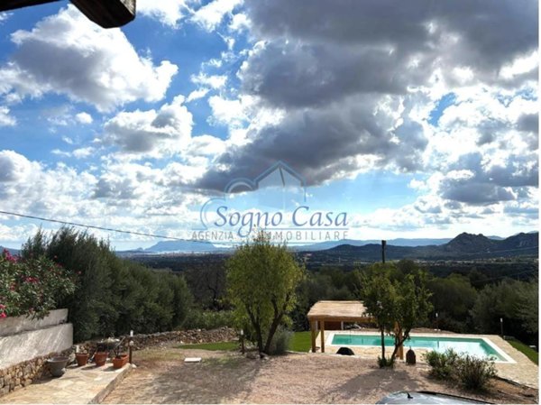 casa indipendente in vendita ad Olbia