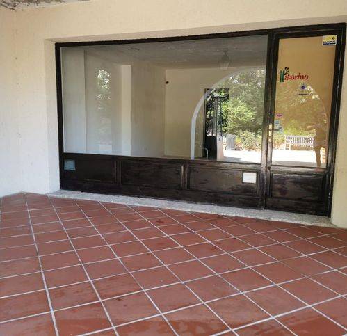 negozio in vendita ad Olbia in zona Porto Rotondo