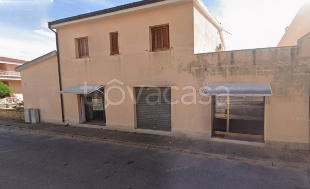 negozio in vendita ad Olbia