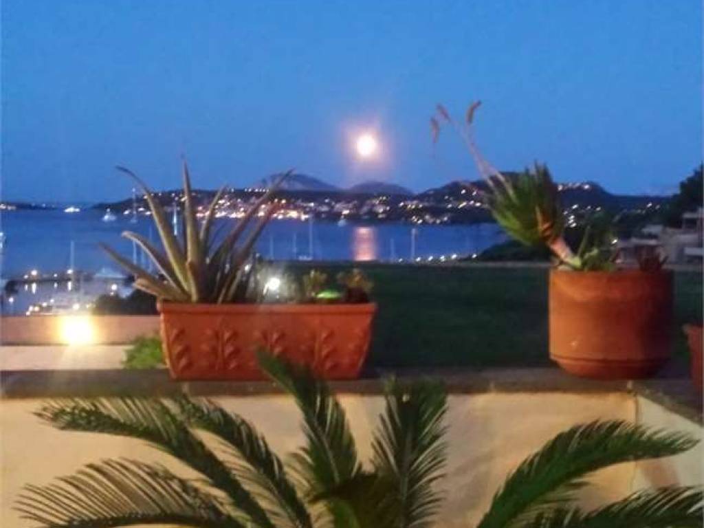 appartamento in vendita ad Olbia in zona Portisco