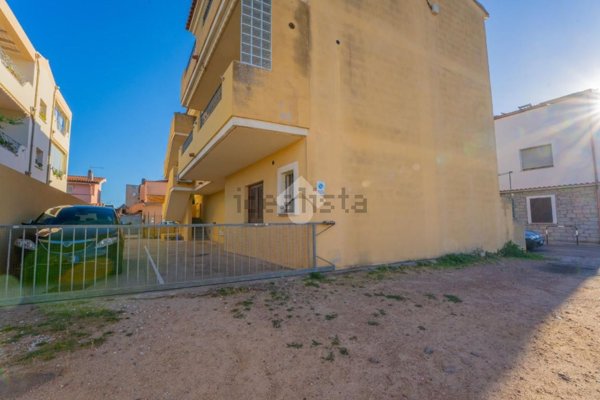 appartamento in vendita ad Olbia in zona Aldo Moro