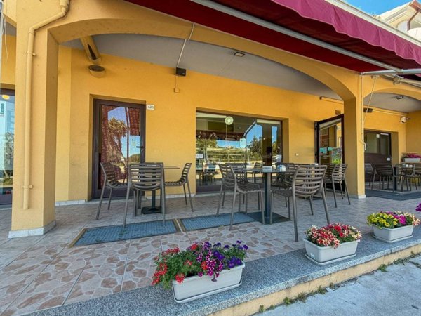 negozio in vendita ad Olbia in zona Aldo Moro