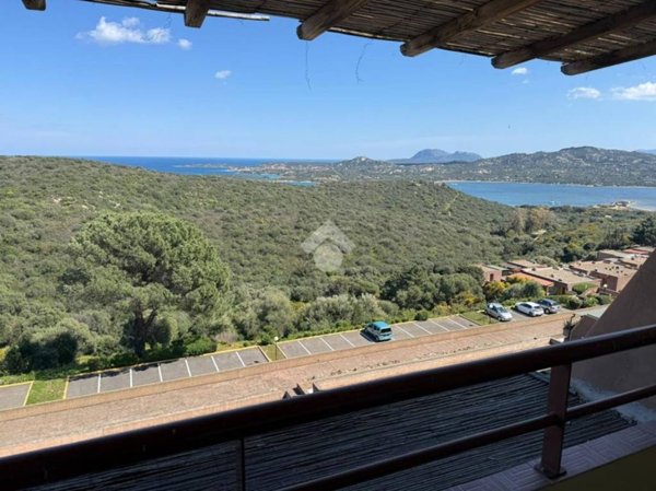 appartamento in vendita ad Olbia in zona Cugnana