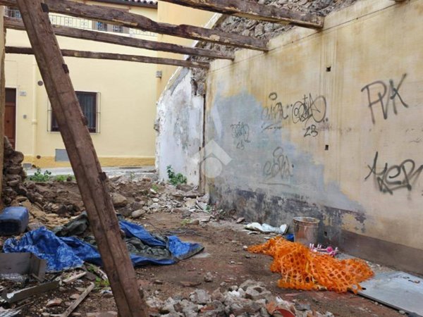 casa indipendente in vendita ad Olbia in zona Centro Storico