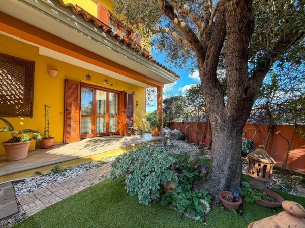 villa in vendita ad Olbia in zona Sa Minda Noa