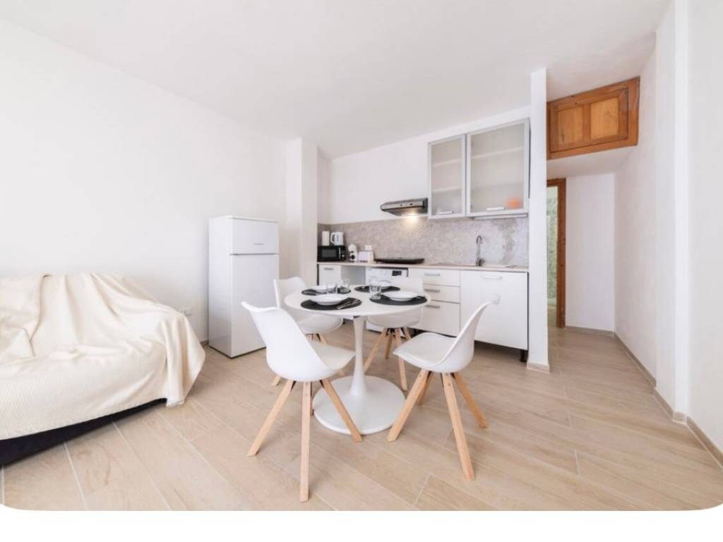 appartamento in vendita ad Olbia in zona Rudalza