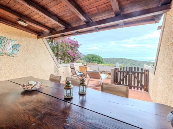 appartamento in vendita ad Olbia in zona Cugnana