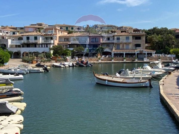 negozio in vendita ad Olbia in zona Porto Rotondo