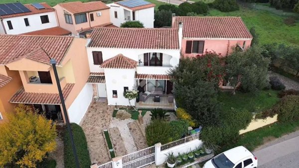 casa indipendente in vendita ad Olbia in zona Osseddu
