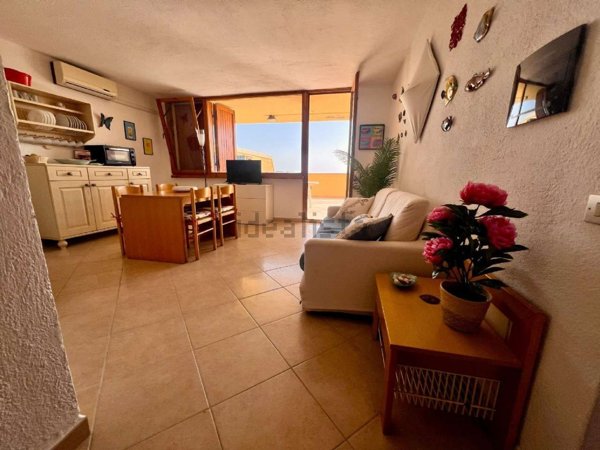 appartamento in vendita ad Olbia in zona Cugnana